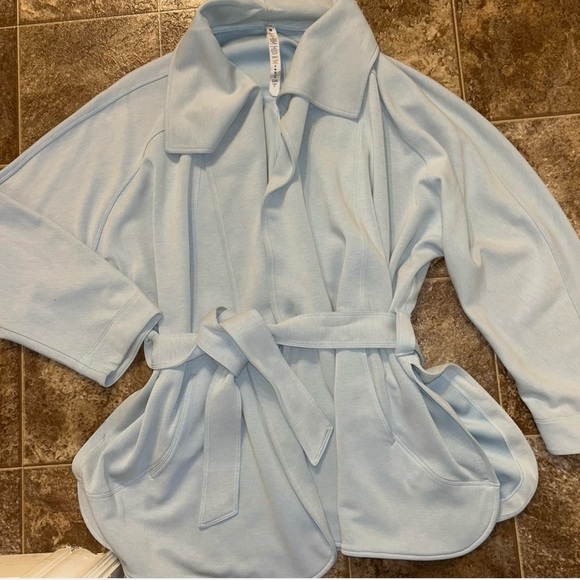 Lululemon Softstream Powder Blu Belted Wrap XL/XXL - Picture 5 of 7